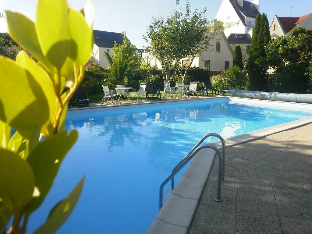 Отель Les Bains De Mer Riviera Bretonne Бенодет